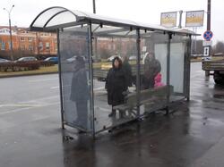 Фотография рекламного носителя, тип: Остановка 1.8x1.2, адрес: Авиаконструкторов пр-т. Х Глухарская ул., Санкт-Петербург, Россия. Сторона А №129970