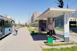 Фотография рекламного носителя, тип: Остановка 1.8x1.2, адрес: Каменка ул., корп.2013, Зеленоград, Москва, Россия. Сторона А №321173