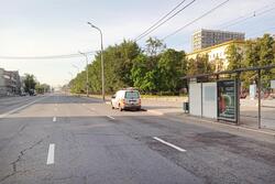 Фотография рекламного носителя, тип: Остановка 1.8x1.2, адрес: Шарикоподшипниковская ул., д.13, стр.2, поз.2, Москва, Россия. Сторона Б №803826