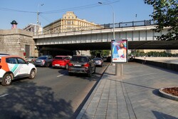 Фотография рекламного носителя, тип: Ситиформат 1.8x1.2, адрес: Краснопресненская наб., д.2, поз.1, Москва, Россия. Сторона А №557304