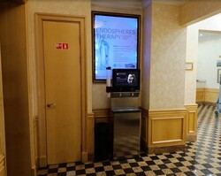 Фотография рекламного носителя, тип: Лайтбокс, адрес: Фитнес-центр «Онегинъ Полянка», Малая Полянка ул., д.2, Москва, Россия. Сторона/вариант A №1377971