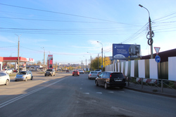 Фотография рекламного носителя, тип: Билборд 3x6, адрес: Баррикад ул. Х Ушаковская ул., Иркутск, Иркутская область, Россия. Сторона А №155112